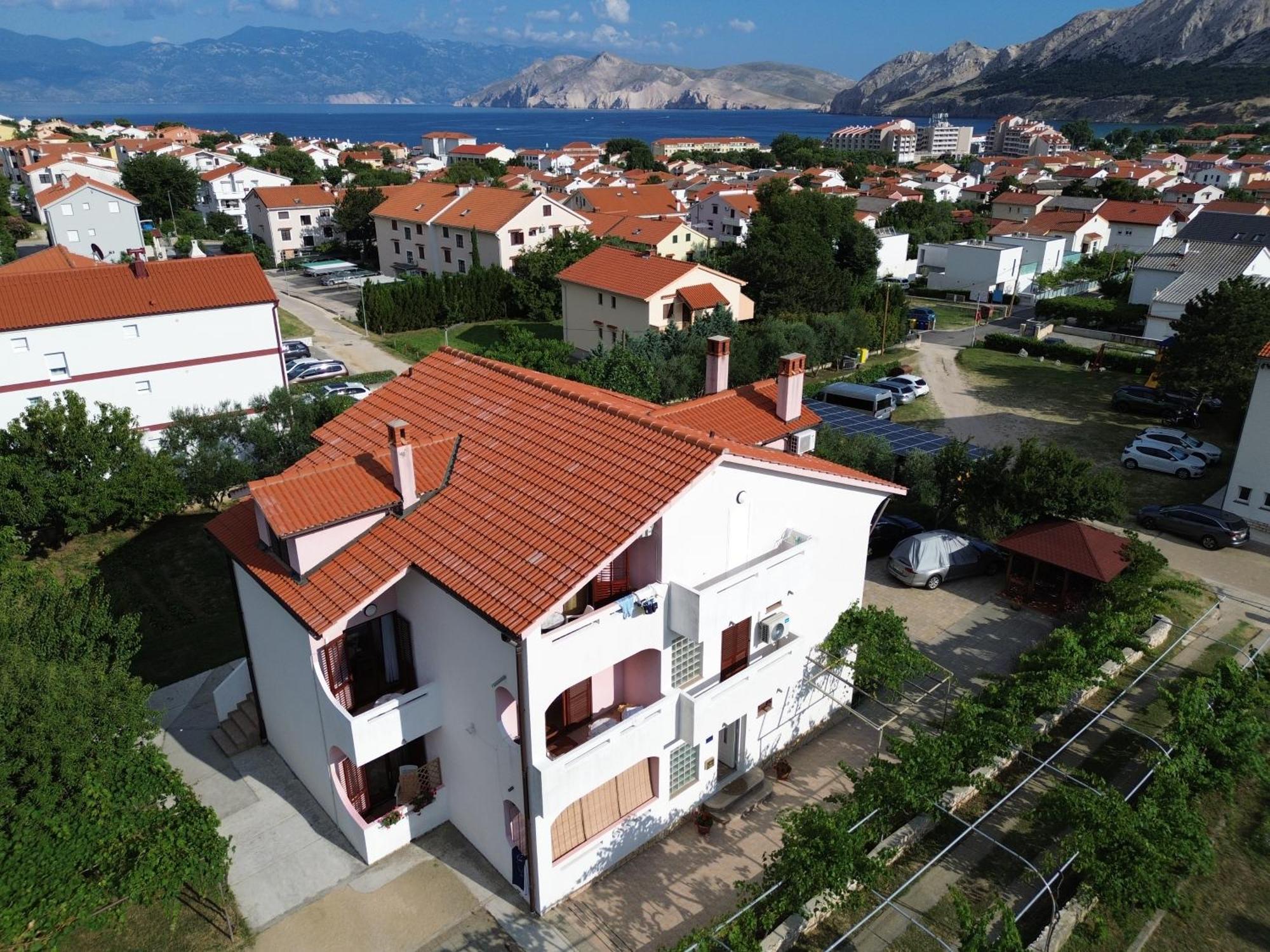 Mirjana F Apartaments Baska  Exterior photo