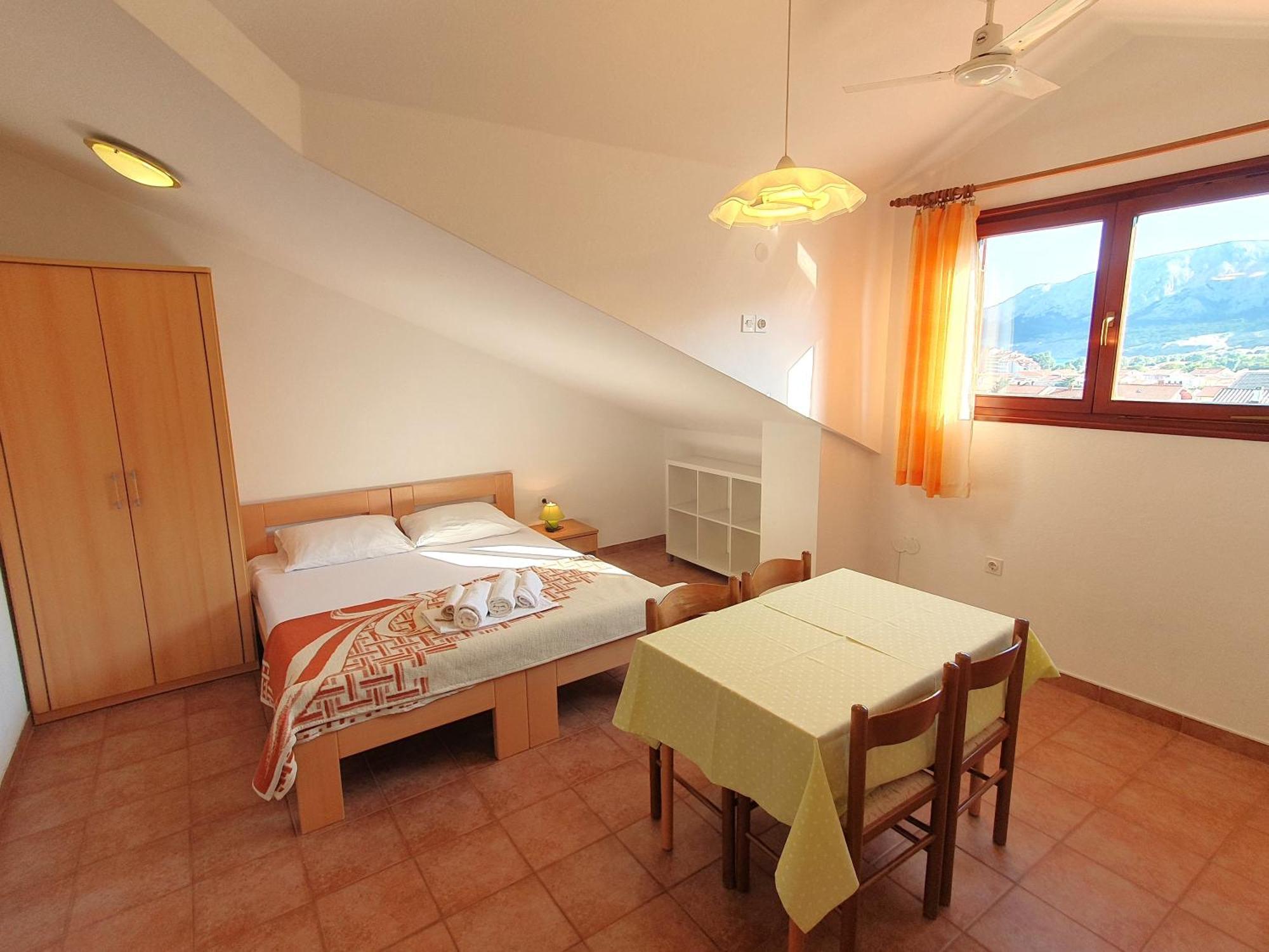 Mirjana F Apartaments Baska  Exterior photo
