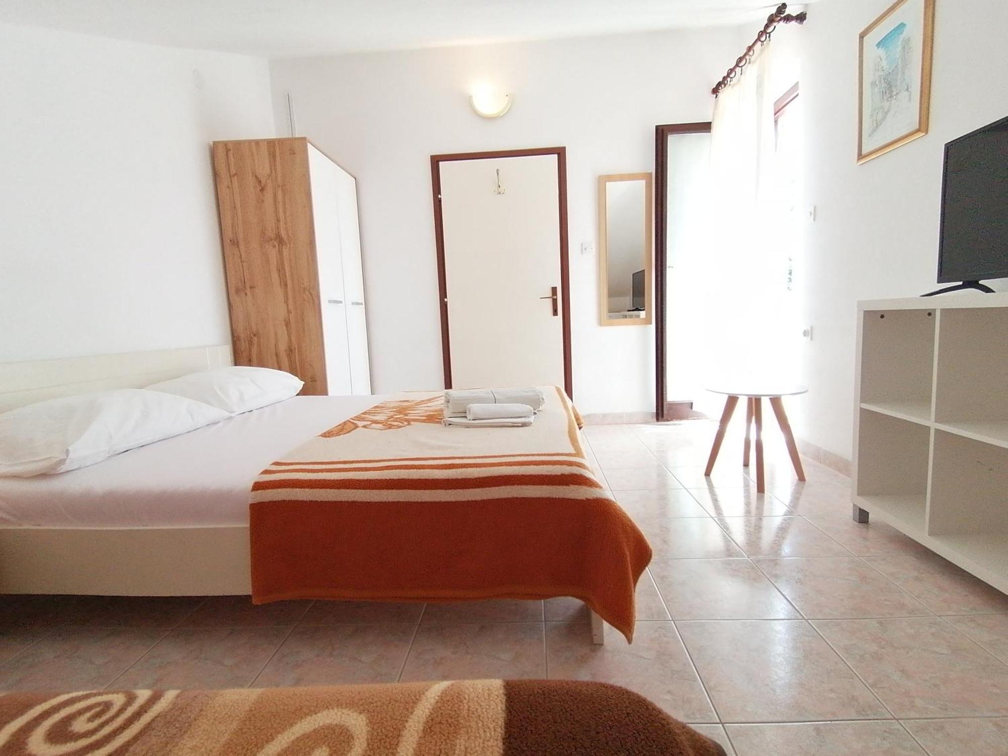 Mirjana F Apartaments Baska  Exterior photo
